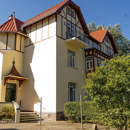 Hotel Am Haus 1 8